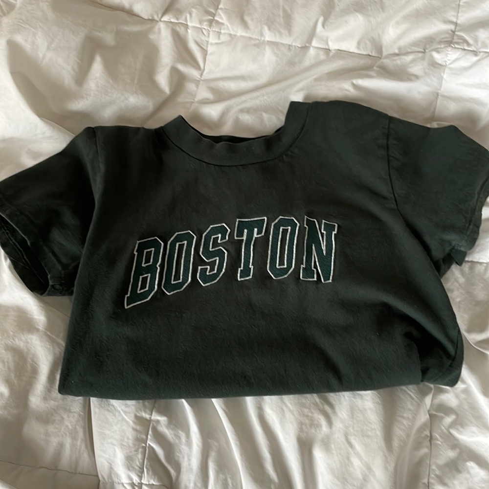 Brandy Melville shirt